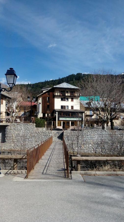 Auberge Roche Grande Entraunes Экстерьер фото